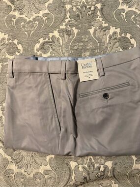 croft & barrow Men's Light Gray Flat-Front Chinos